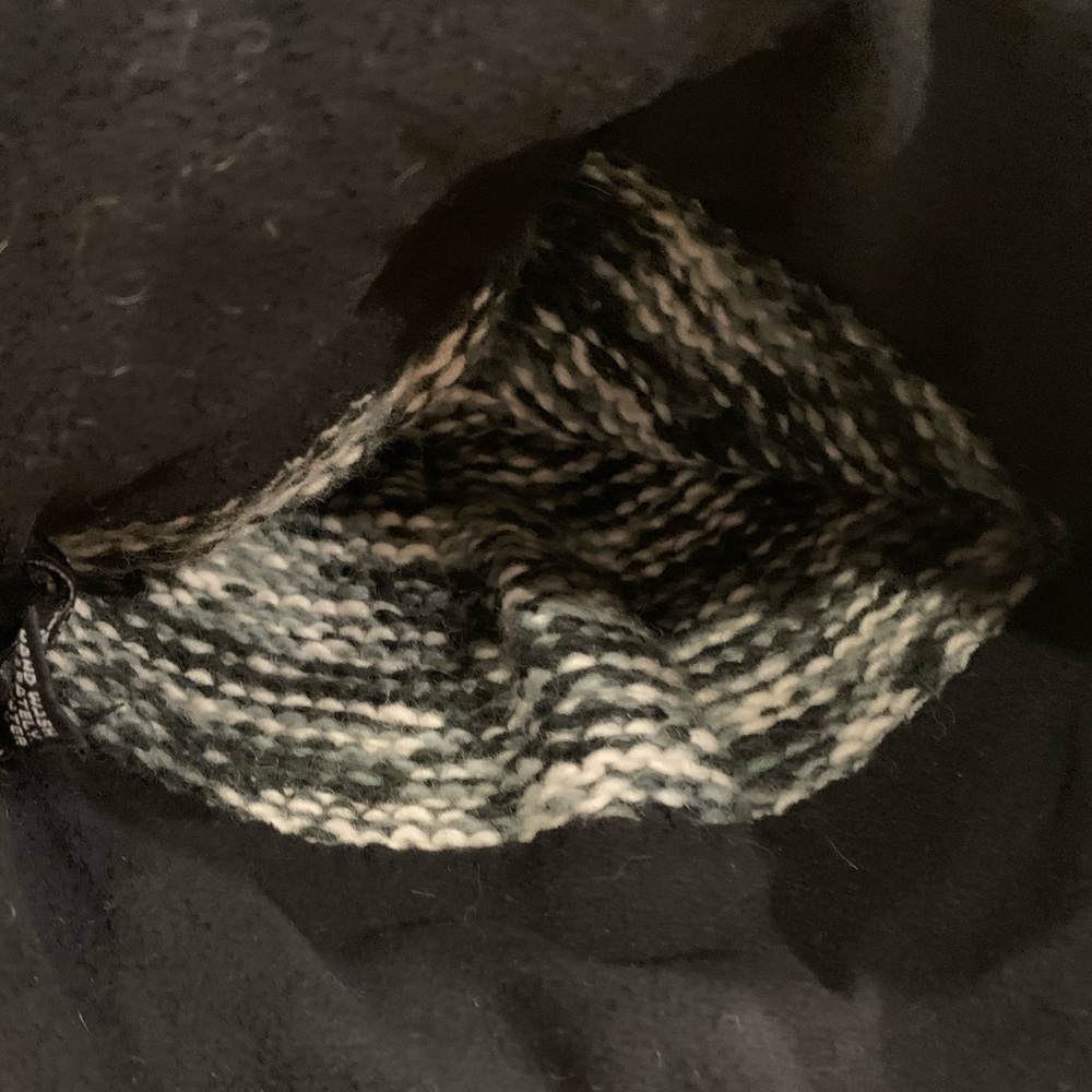 NWT! Wool Hat - Picture 6 of 6